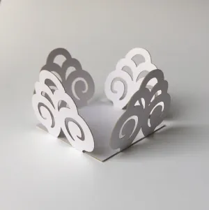 10 pcs Mini (Small) White Lace Wrappers