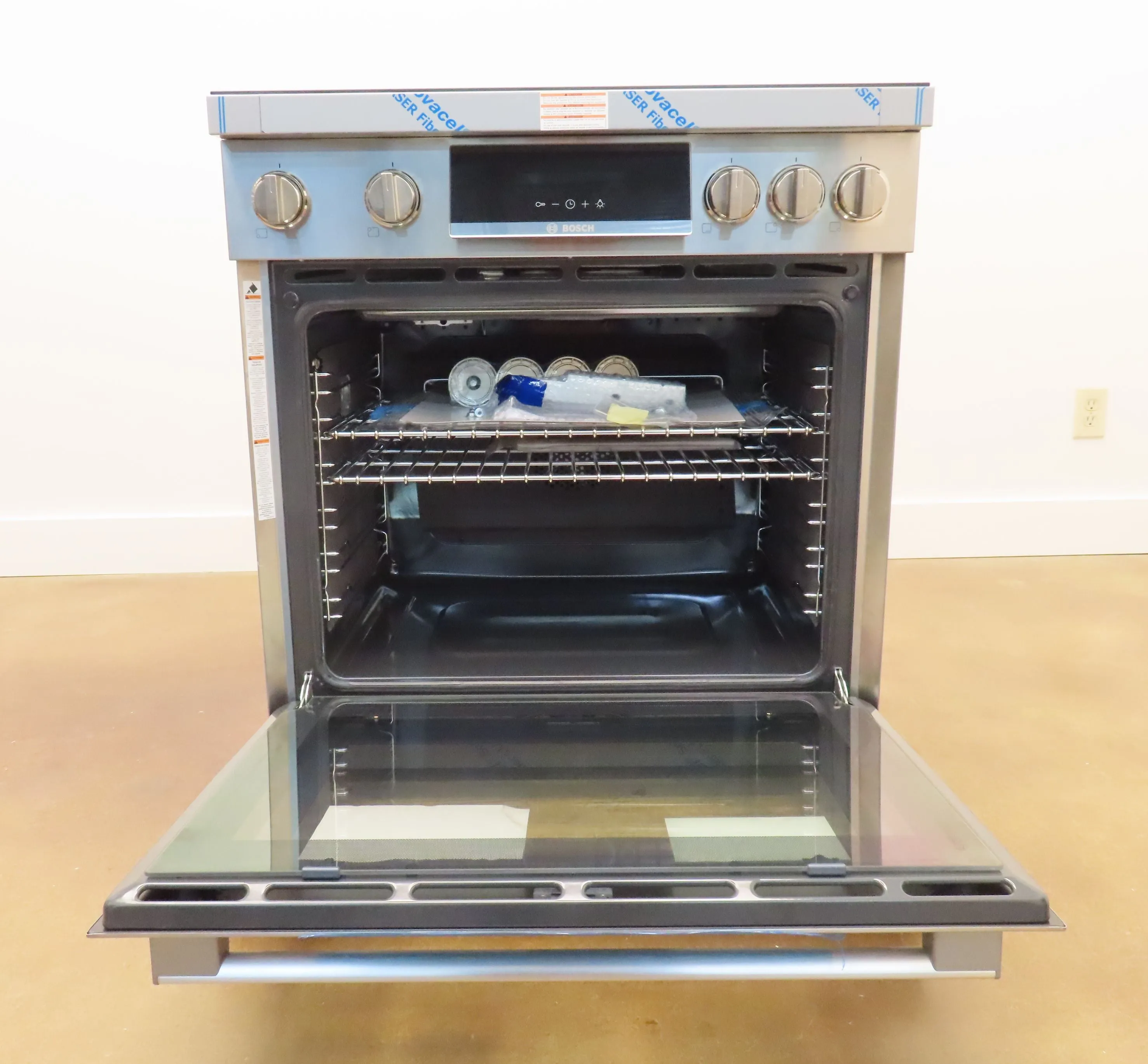 Bosch 800 Series HIS8055U 30" Slide-In Induction Range with 5 Burner Elements