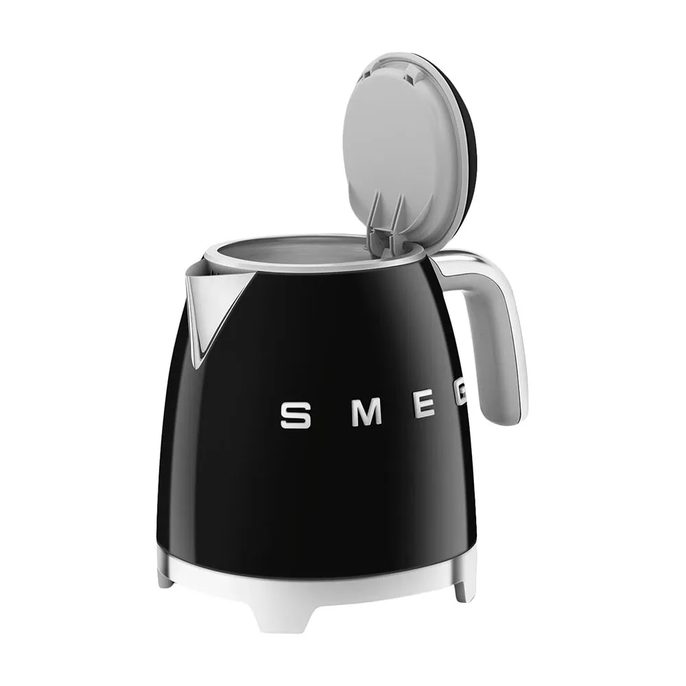 Electric kettle Smeg KLF05, black