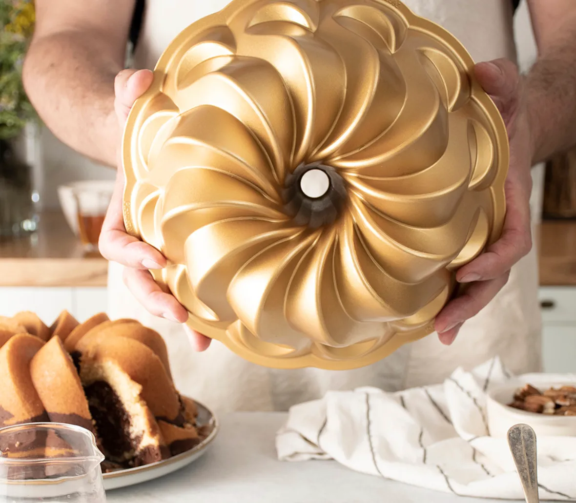Nordicware Pirouette Bundt® Pan