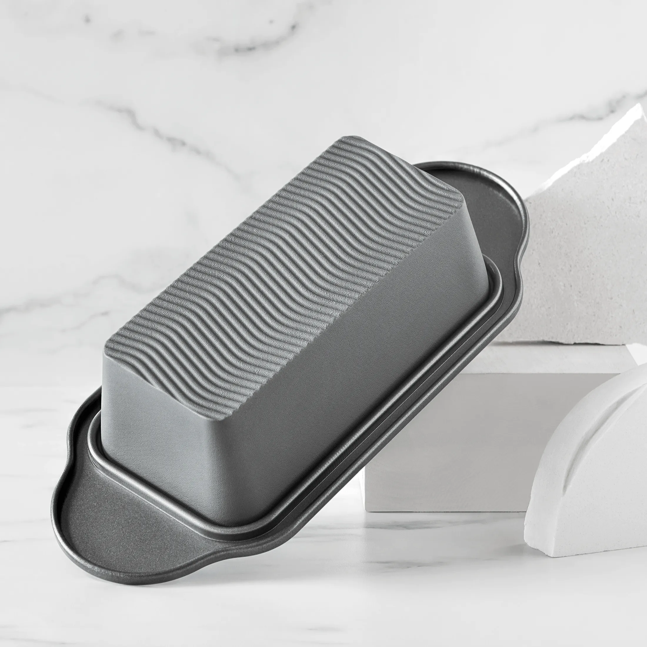 Silicone Loaf Pan with Carbon Steel Handles